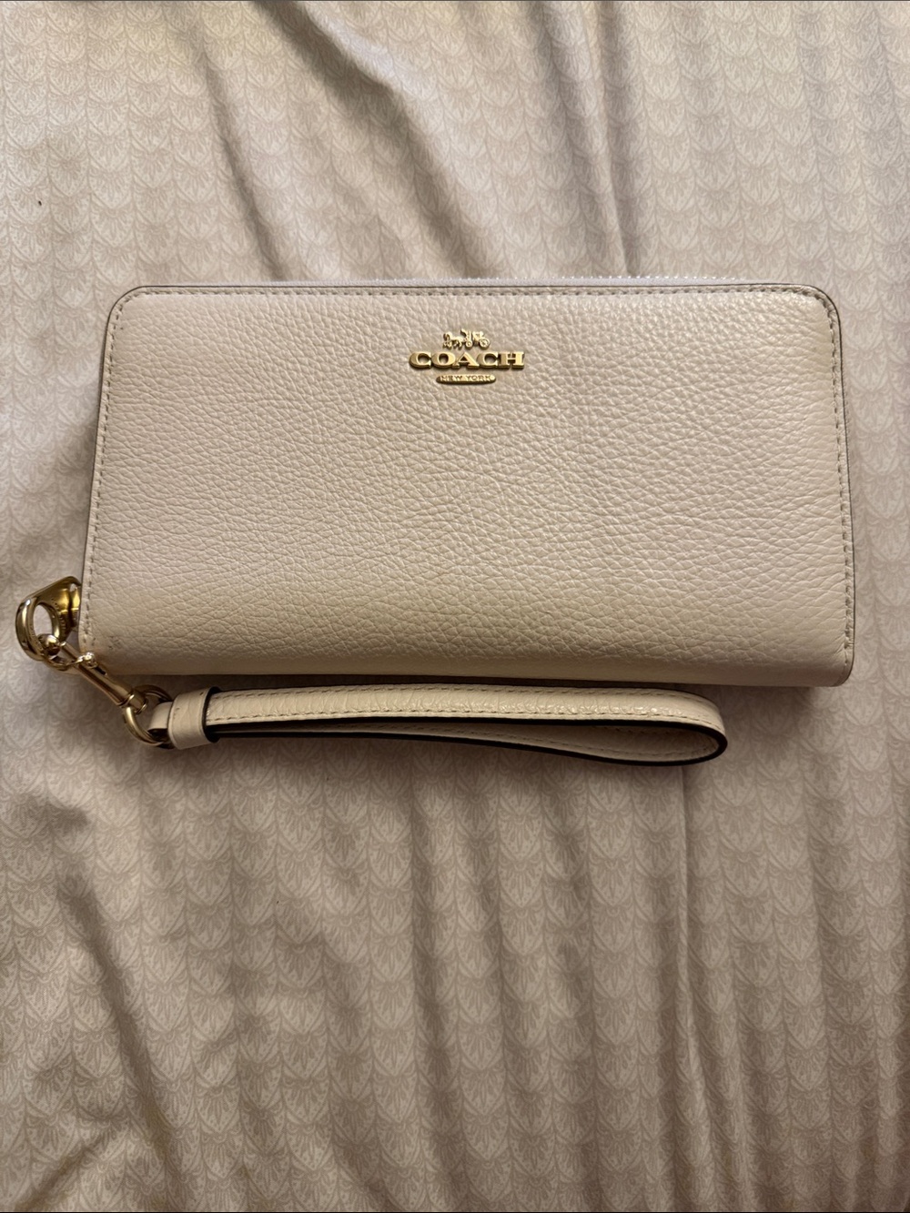 Coach Pebbled Leather Wristlet in Cream with Gold Hardware